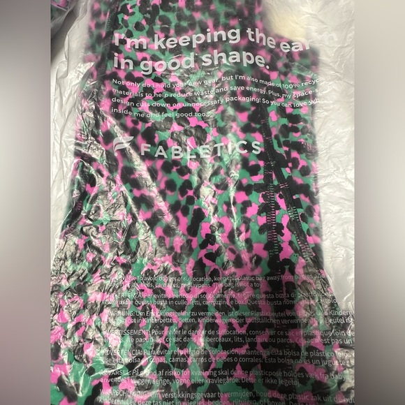 New Fabletics Anywhere High Waisted Leggings Safari - Picture 4 of 9